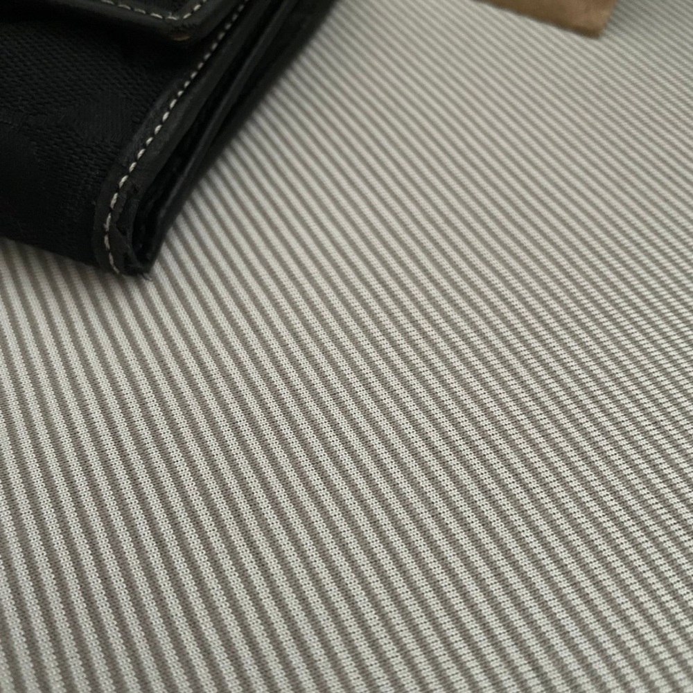 Coach Black Signature Wallet - Picture 7 of 7